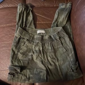 Abercrombie kids camo pull on pants